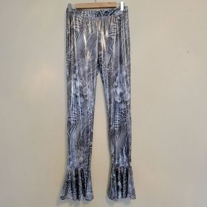 Votique metallic animal print bell bottom size large silver and black